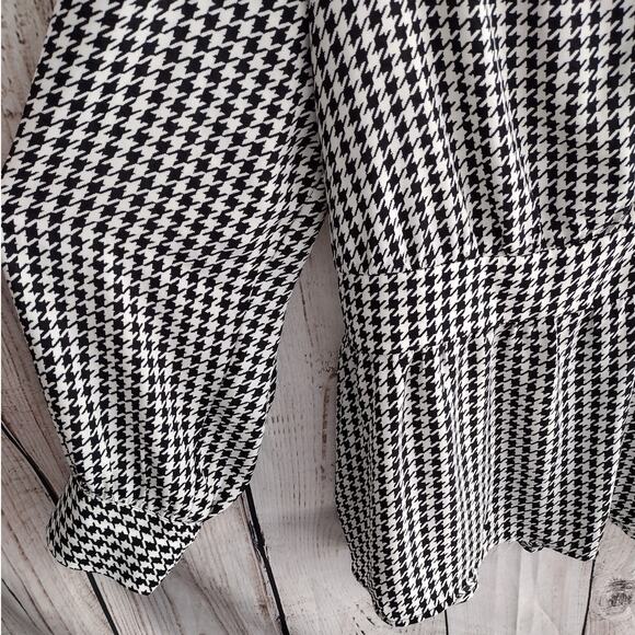 Lane Bryant Black & White Houndstooth VNeck Long Sleeve Peplum Blouse 22 3X Plus - Picture 5 of 13